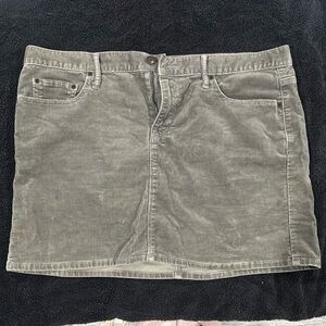 Light grey GAP skirt